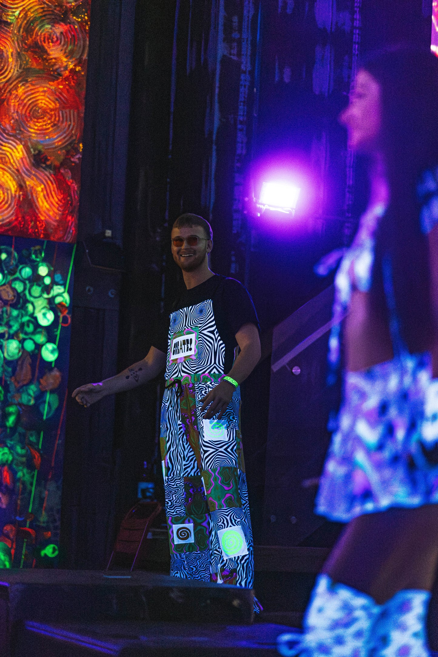 Psyhibit - Runway Outfit #8 (Size XL - tall - unisex)