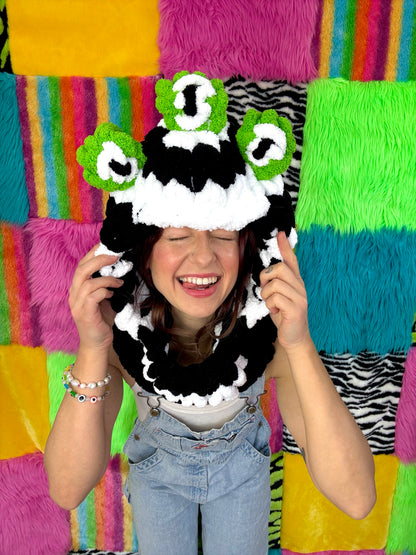 COZEE - Black and White Alien Hood (RTS)